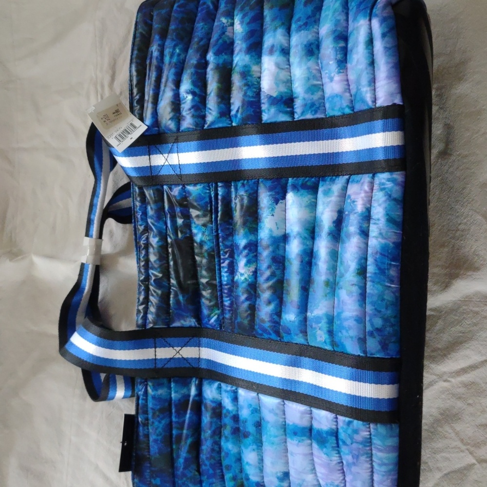Think Royln Wingman tote in Celestial print